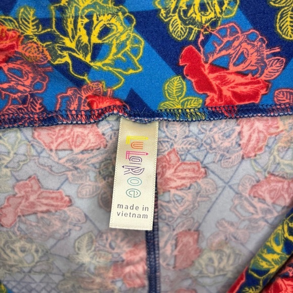 Lularoe Women’s Multicolored Floral Leggings Tall and Curvy - Picture 5 of 5
